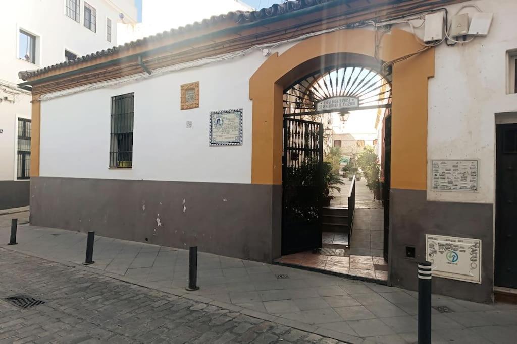 Apartament Tipico Y Pintoresco Patio De Vecinos, Con Encanto *